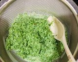 Hình bước làm 1 của món Bánh bao lá dứa (lá nếp)