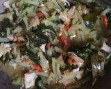Foto langkah ke 4 dari resep Tumis Labu,Tahu & Daun so cabai rawit Utuh.