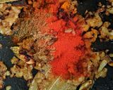 A picture of step 7 of Prawn Zafrani.