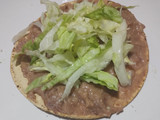 Tostadas de frijoles