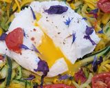 Une image de l'étape 6 de Spaghettis de Courgettes coloréeset son Oeuf poché.
