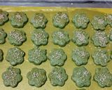Foto langkah ke 5 dari resep Green Peas cookies.