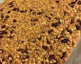 Foto del passaggio 3 della ricetta Barrette di avena e frutta disidratata