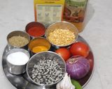A picture of step 1 of Chane aur maah ki daal.
