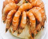 Hình bước làm 1 của món Tôm hấp nước dừa