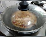 A picture of step 4 of Whole wheat thin crust cheese corn pizza.