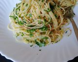A picture of step 3 of Spaghetti Aglio olio peperoncino.