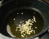 Foto del paso 1 de la receta: Arroz a la cubana con edamame salteado 🫛 🌾 🫛 🌾