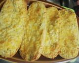 Foto del paso 4 de la receta: Pan de ajo y cuatro quesos al tomillo