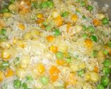 A picture of step 5 of Simple vegetable rice.