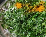 A picture of step 2 of Pumpkin leaves stir fry.