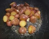 A picture of step 2 of Even more super simple spuds.
