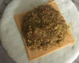 A picture of step 2 of Chicken cheese bun.