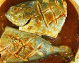 Hình bước làm 2 của món Cá mím kho tương miso