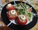 Foto del paso 3 de la receta: Tomates rellenos con ensalada fresca