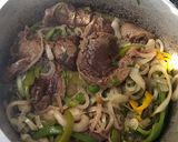Foto del paso 3 de la receta: Bife de hígado con vegetales