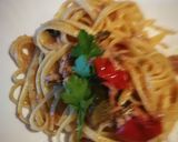 Foto del passaggio 3 della ricetta Linguine tonno e olive e pomodorini