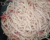 A picture of step 4 of Fried spaghetti with bacon.
