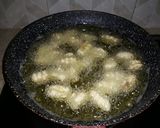 Foto langkah ke 4 dari resep Kue Bawang Renyah.