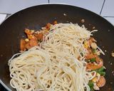 Foto langkah ke 6 dari resep Spaghetti Telur Sayuran.