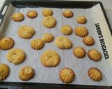 A picture of step 6 of Butter Cookies.