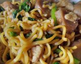 Foto langkah ke 4 dari resep Mie Goreng Manis #seninSEMANGAT.