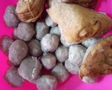 Foto langkah ke 1 dari resep Baso Tahu Telur puyuh Sambal.