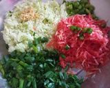 A picture of step 1 of Fried Rice with Manchurian.