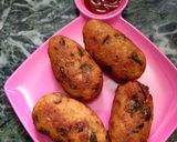 A picture of step 7 of Corn kabab With brown bread.