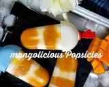 A picture of step 3 of Mangolicious Popsicles.