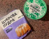 Фото кроку 2 до Трьохшарове желе: сметана, какао та малиновий компот.