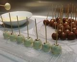 Foto del paso 7 de la receta: Momias cake-pop (3 ingredientes)