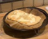 Foto del passaggio 6 della ricetta Pinsa Romana alla Carbonara