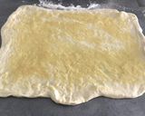 Une image de l'étape 1 de Baguettes farcies moutarde gruyère camembert.