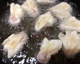 A picture of step 3 of Pork Wantan.