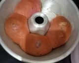 Foto langkah ke 7 dari resep Roti Sobek Buah Naga.