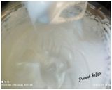 A picture of step 1 of Marie Biscuits Tiramisu.