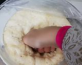 A picture of step 4 of Chicken bread.