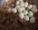 Hình bước làm 3 của món Thịt kho trứng cút