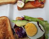 Foto langkah ke 3 dari resep Toast Bread Salad with Balsamic and Mayonaise sauce.