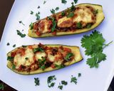 Foto del paso 5 de la receta: Zucchine ripiene di pollo,verdure e formaggio-Zucchini relleno de vegetales Pollo y Queso