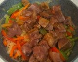 Foto del paso 4 de la receta: Salteado de pechuga de pavo adobada