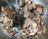 Foto del paso 5 de la receta: Rabo de vacuno a la Villeroy con guarnición de setas en la salsa del rabo