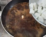 Foto langkah ke 4 dari resep Rawon Tahu dan Putih Telur.