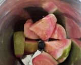 A picture of step 2 of Watermelon 🍉 gauva mix juice.