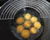 Foto langkah ke 8 dari resep Bitterballen Kentang Mozarella.