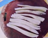 Hình bước làm 2 của món Kimbap cơm cuộn rong biển