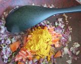A picture of step 3 of Indian style scrambled eggs.