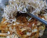 Foto langkah ke 4 dari resep Kwetiau Goreng.