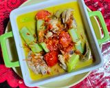 Foto langkah ke 5 dari resep Opor Ayam "Kreasi" Tomat dan Mentimun.